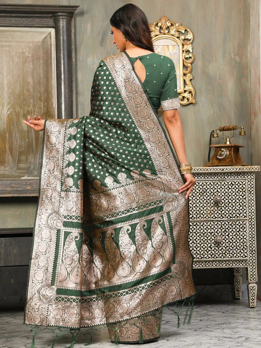 Dark Green Banarasi Silk Saree With Blouse Piece - EZBER