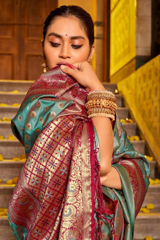 Dark Green Banarasi Silk Saree With Blouse Piece - EZBER