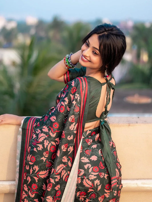 Green Soft Kolam Silk Saree With Blouse Piece - EZBER