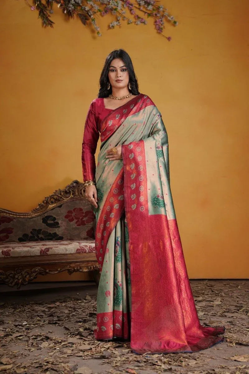 Kanjeevaram Silk Rich Pallue With Contrast Blouse Weaving Silk Saree - EZBER