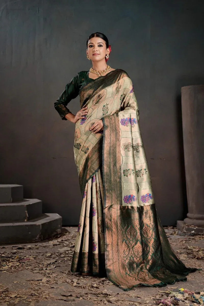 Kanjeevaram Silk Rich Pallue With Contrast Blouse Weaving Silk Saree - EZBER
