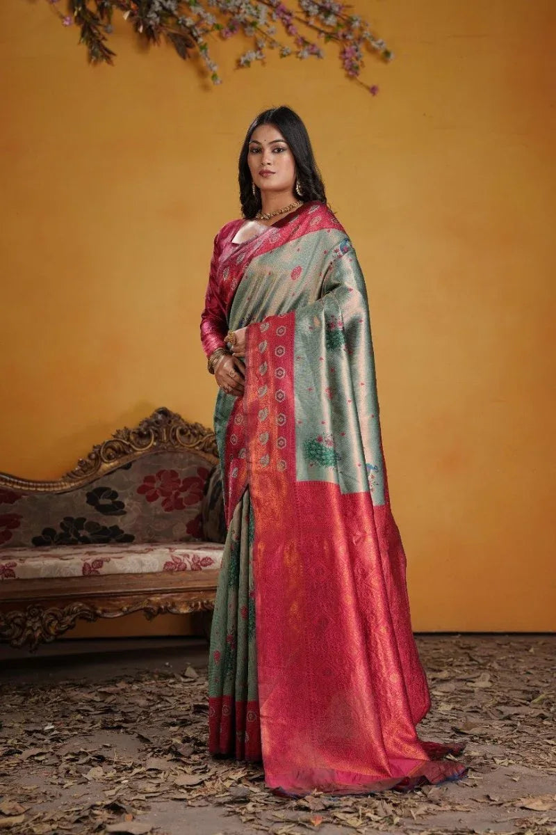 Kanjeevaram Silk Rich Pallue With Contrast Blouse Weaving Silk Saree - EZBER