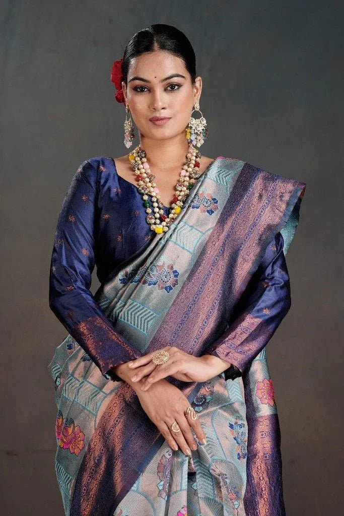 Kanjeevaram Silk Rich Pallue With Contrast Blouse Weaving Silk Saree - EZBER