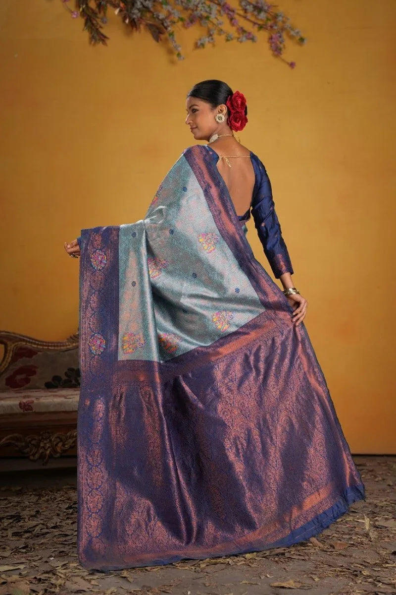 Kanjeevaram Silk Rich Pallue With Contrast Blouse Weaving Silk Saree - EZBER