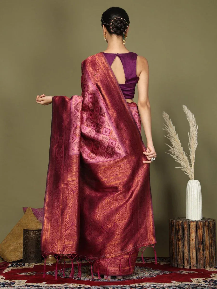 Light Pink Lichi Silk Saree With Blouse Piece - EZBER