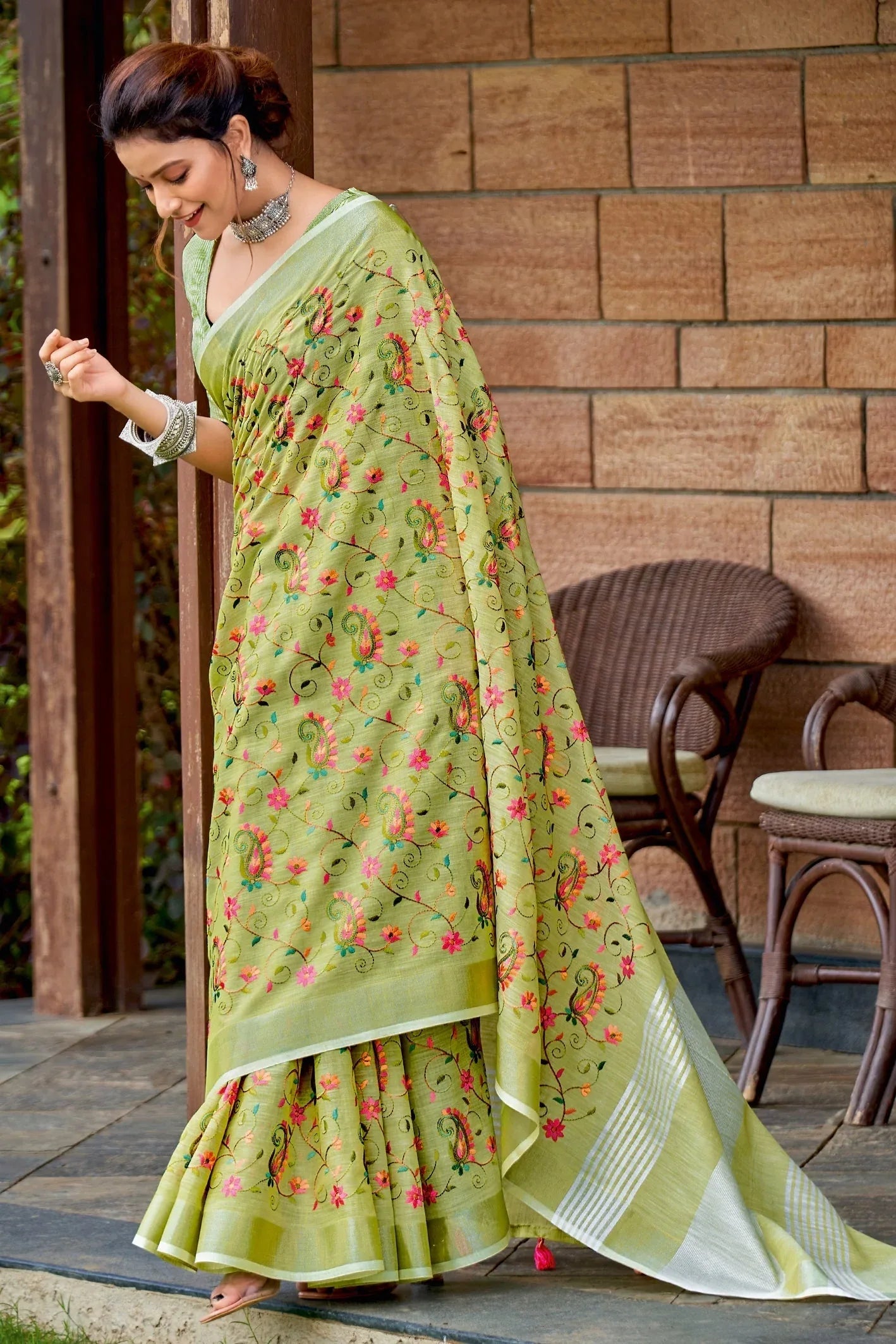 Sheen Green Linen Blend Saree - EZBER