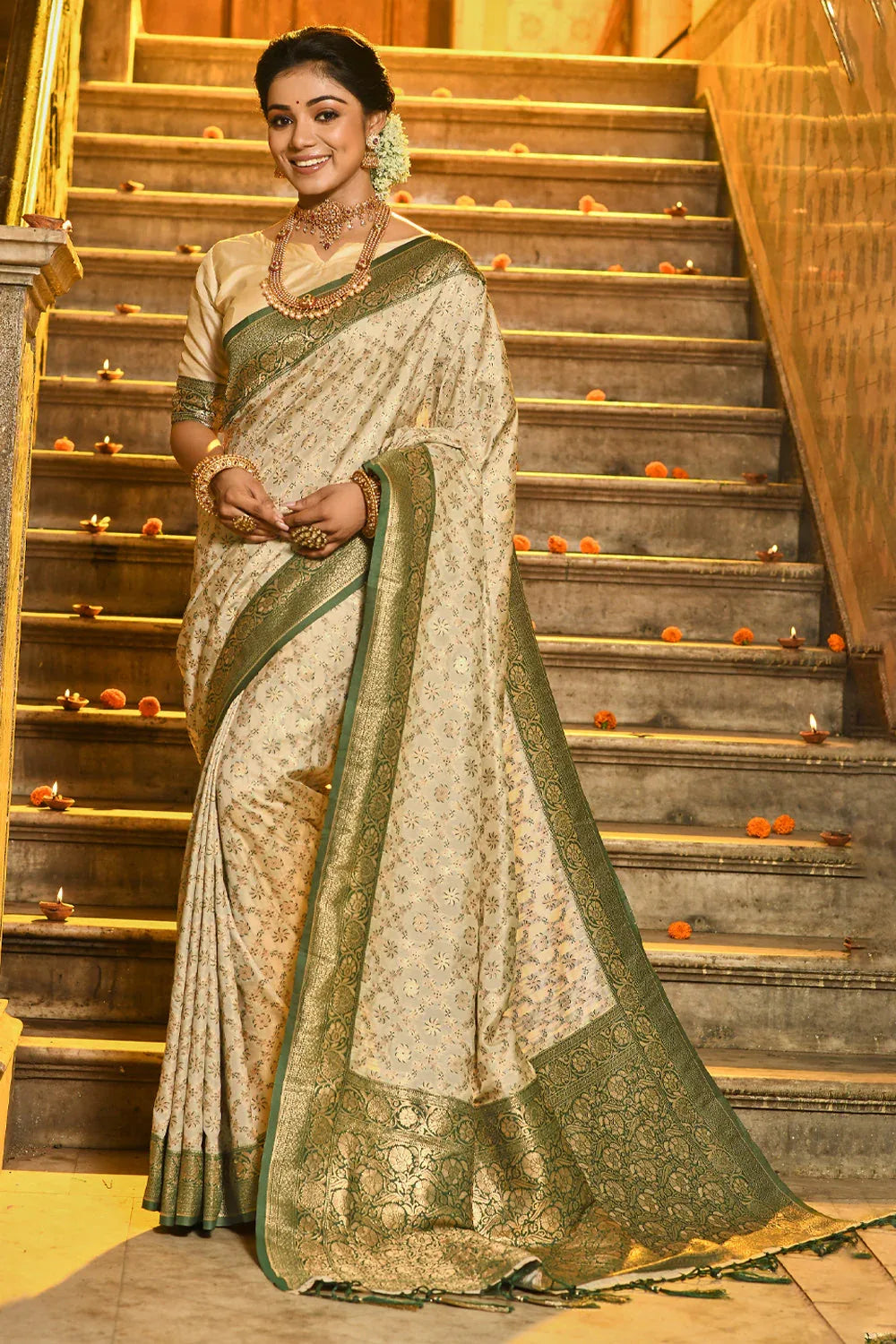 Cream & Green Banarasi Silk Saree With Blouse Piece - EZBER
