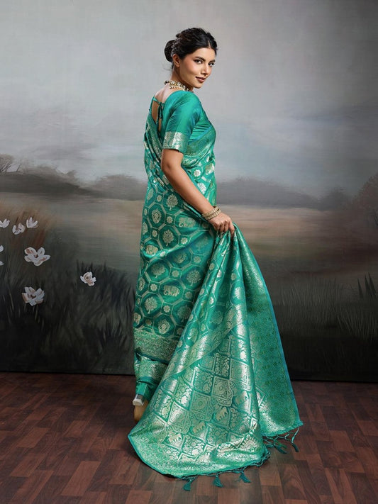 Rama Green Silk Blend Handloom Saree | EZB SI04 SURJW2005 - EZBER