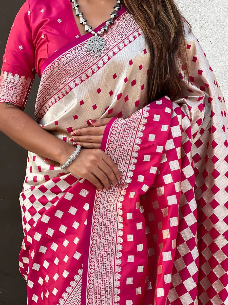 Red Silk Saree With Blouse Piece - EZBER