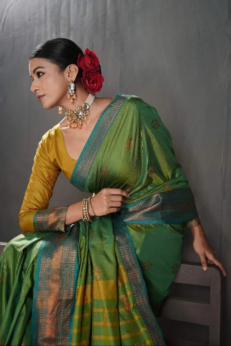 Soft Silk Chitt Pallue With Contrast Blouse Weaving Saree - EZBER