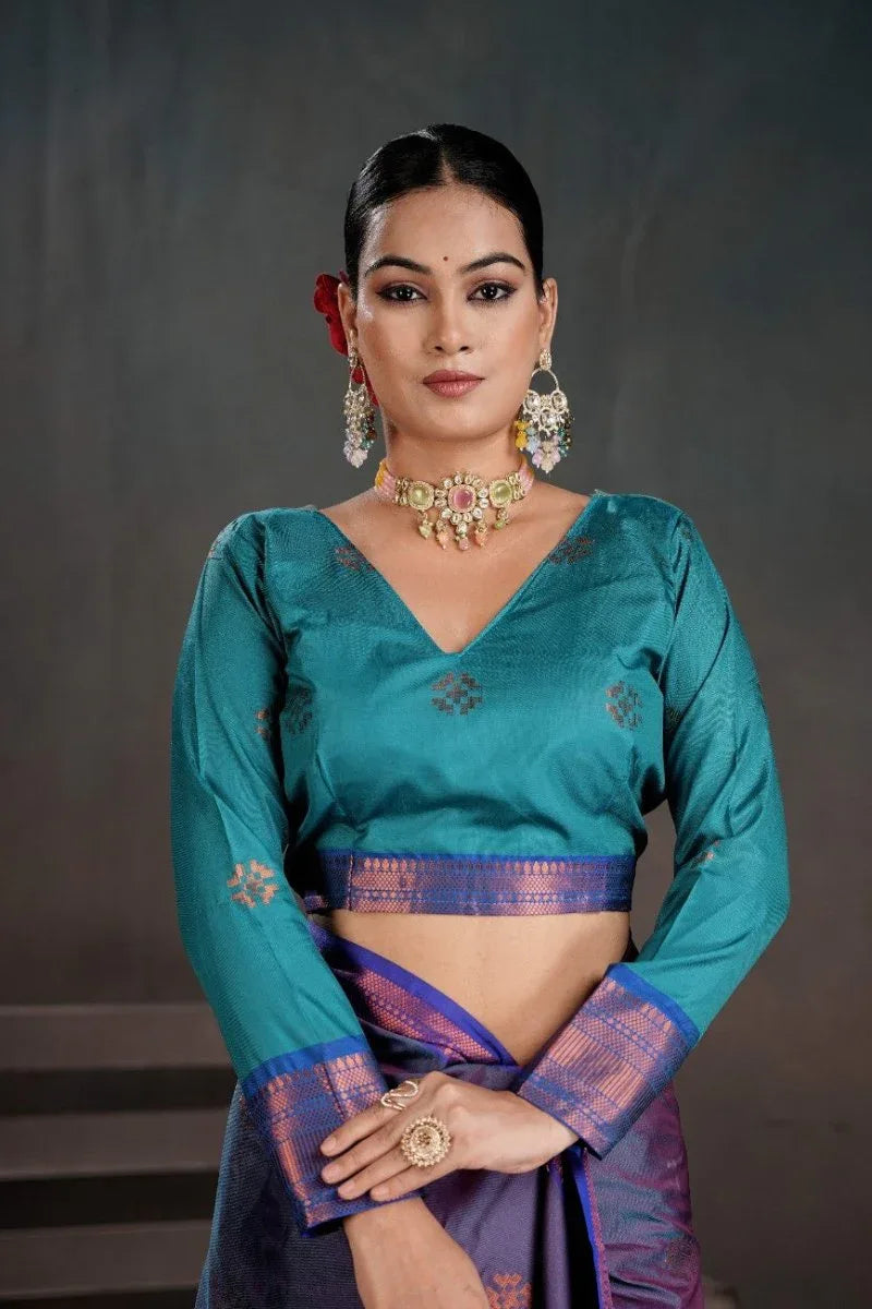 Soft Silk Chitt Pallue With Contrast Blouse Weaving Saree - EZBER