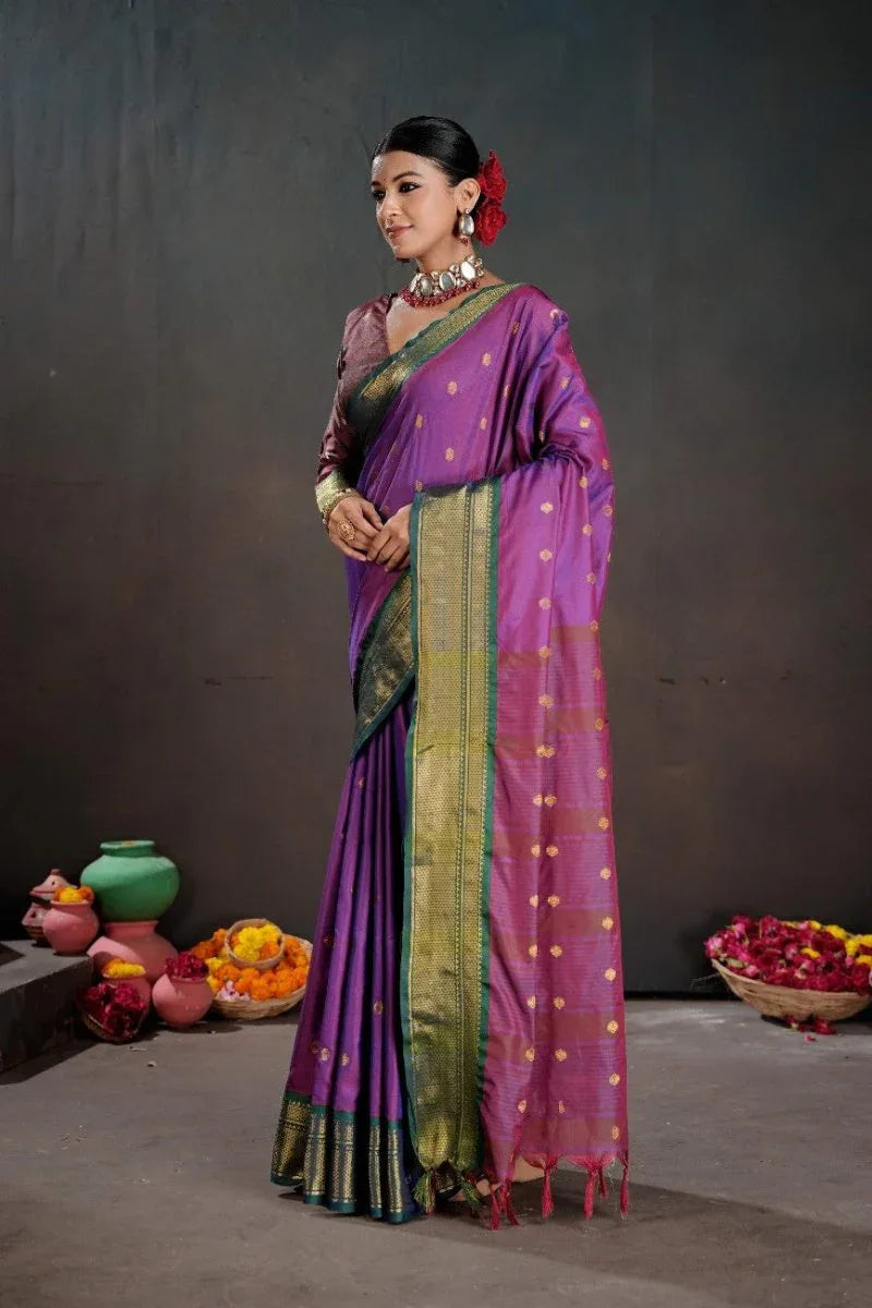 Soft Silk Chitt Pallue With Contrast Blouse Weaving Saree - EZBER