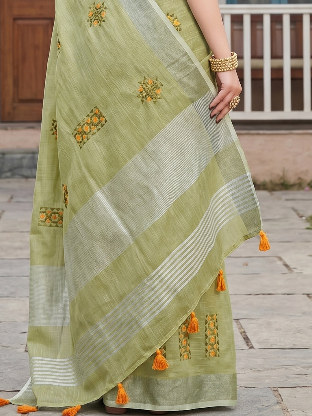 Green Linen Stripe N Floral Saree | EZB SI04 SRAMY24005