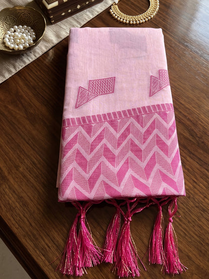 Light Pink Linen Chevron Pallu Saree | EZB SI04 SUARZ1004