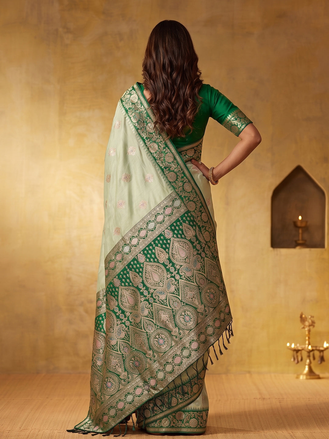 GREEN & GREEN Silk Blend Banarasi Brocade Saree | EZB SI04 SUGEE1004