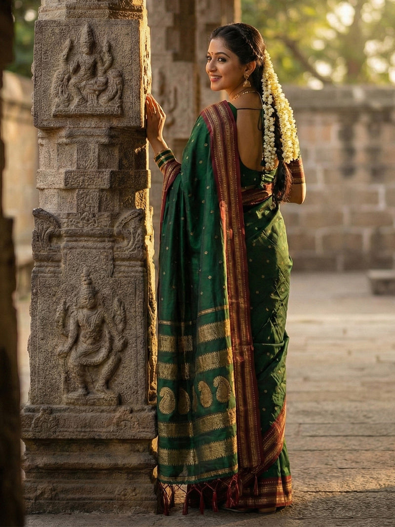 GREEN Soft Silk Saree with Blouse Piece