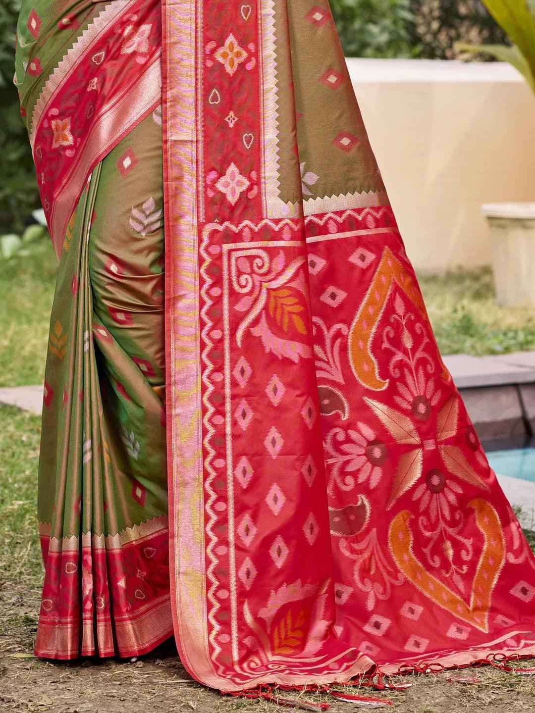 Mehndi Pochampalli Silk Brocade Saree | EZB SI04 SUPOC8003