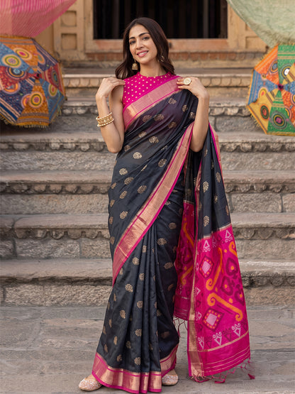 Black Soft Silk Contrast Pallu Saree | EZB SI04 SURIV1001