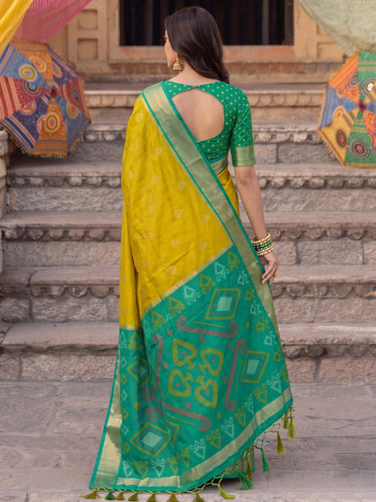 Yellow Soft Silk Contrast Pallu Saree | EZB SI04 SURIV1005
