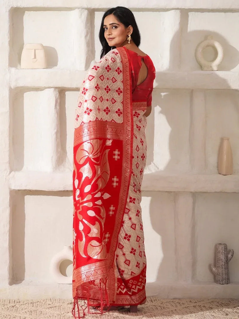 White Linen Cotton Saree With Blouse Piece - EZBER