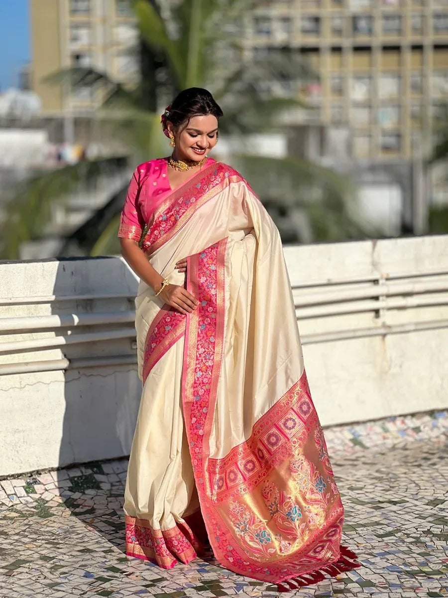 White Soft Silk Saree With Blouse Piece - EZBER
