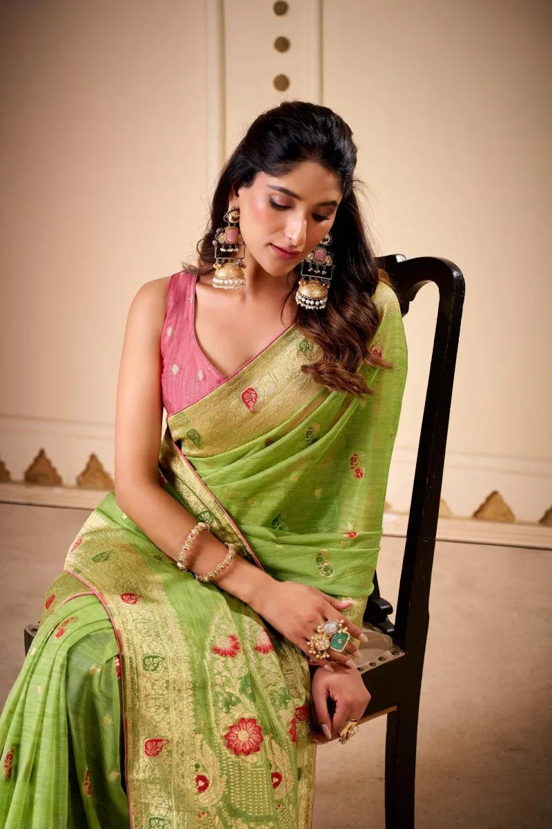 Woven Design Butta Work Weaving Handloom Saree With Blouse Piece - EZBER